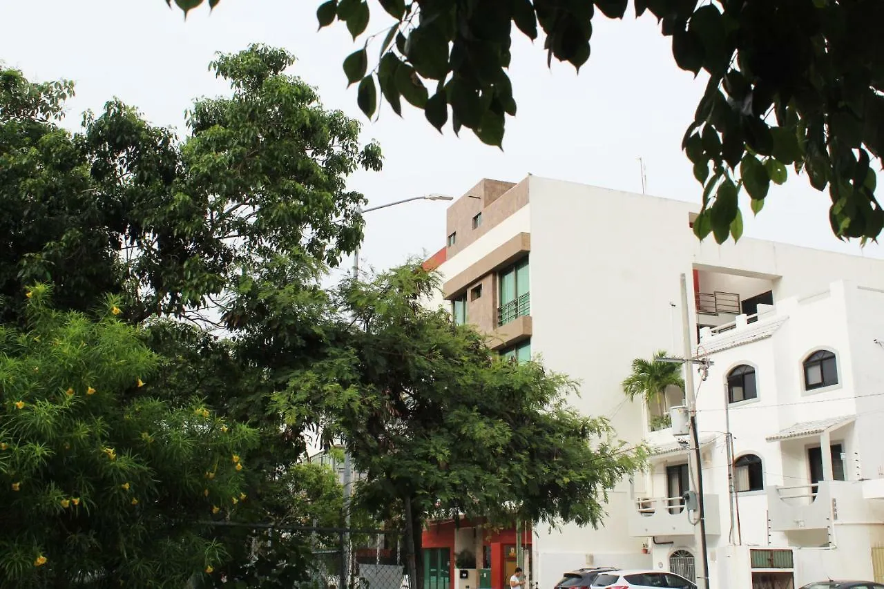 Mi Casa Es Tu Casa Near Beach Apartments Плая-дель-Кармен