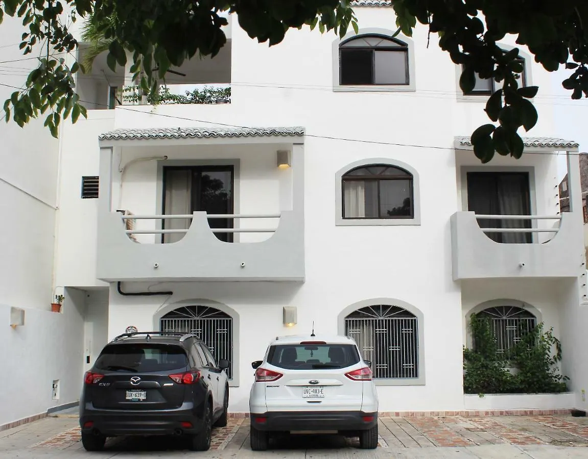 Mi Casa Es Tu Casa Near Beach Apartments Плая-дель-Кармен 0*,